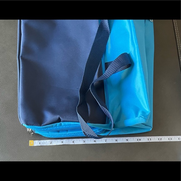 DSW Large Two Tone Blue Tote with Interesting Pockets - Picture 10 of 12